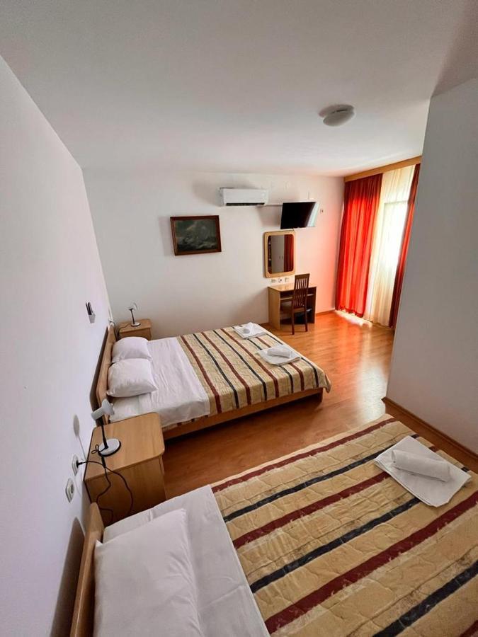 Pansion Tony Pag Hotel Pag Town Buitenkant foto